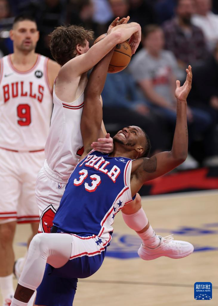 公牛助力球队获胜赛后芝加哥公牛备战荷甲，波尔图国际比赛日回应争议瞬间刷屏