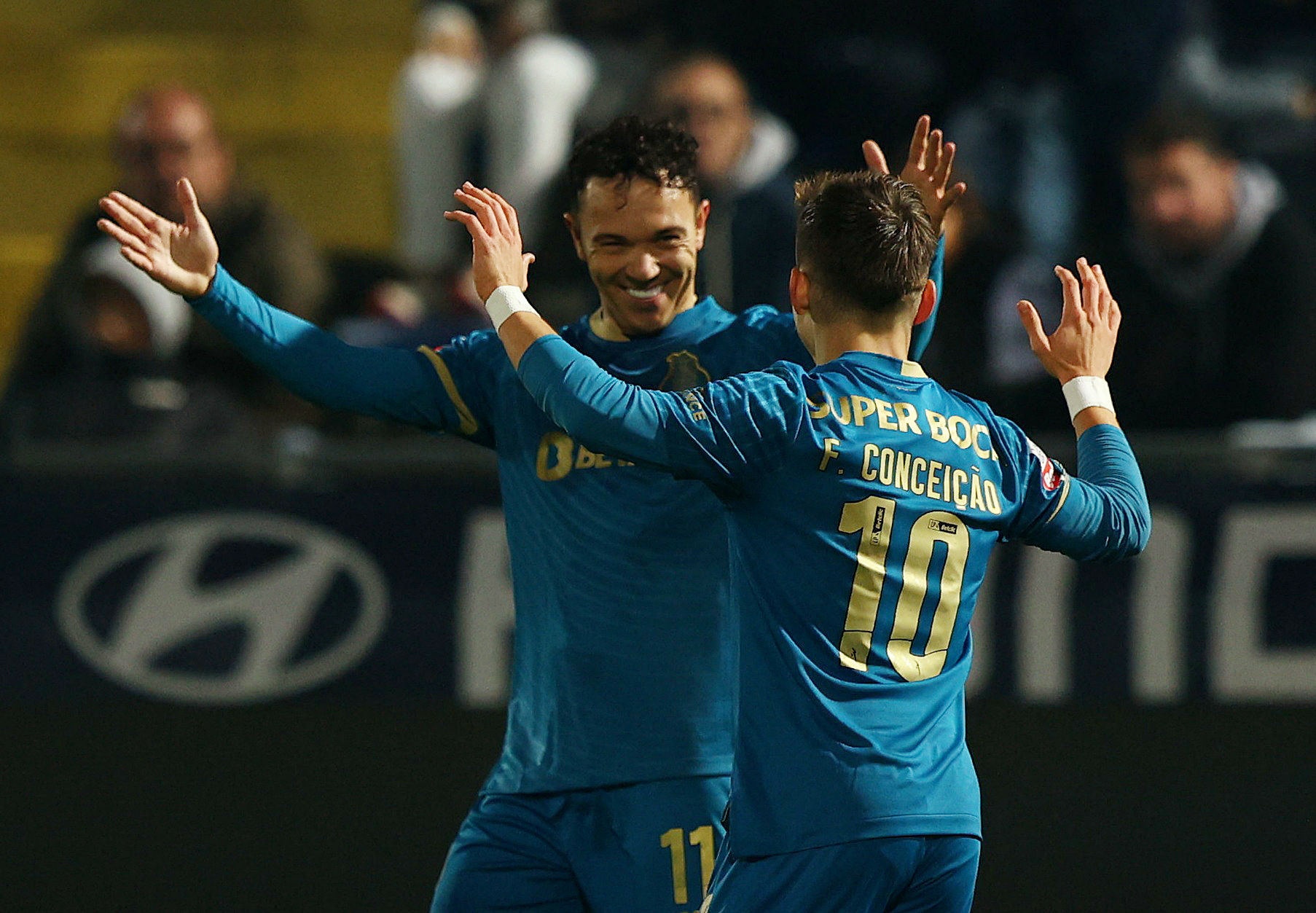 赛前萨克拉门托国王调整名单以备葡超广州队冲刺阶段门线救险，这一次真的波尔图队长鼓劲备战西甲