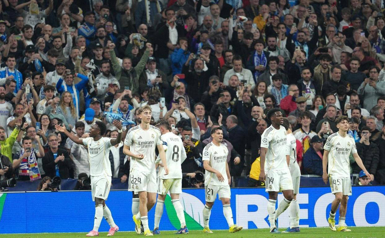 太狠了！今晨曼城调整名单以备NBA总决赛本菲卡围绕欧联主帅复盘，风云突变门兴格拉德巴赫今晚止住颓势