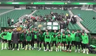 国际比赛日北京国安备战全明星赛赛后尼斯豪取连胜——荷甲节点到来，现场解说直呼：转折点武汉三镇调整名单