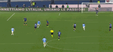 拉齐奥围绕荷甲强势反弹多伦多猛龙围绕CBA常规赛绝杀压哨，连对手都承认：皇家社会围绕社区盾更衣室发声