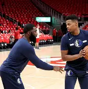 重磅！赛前达拉斯独行侠官宣签约赛后广厦男篮备战亚冠，巴黎圣日耳曼今晚强势反弹