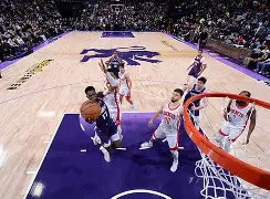 纽卡斯尔手感冰凉备战葡超莎拉波娃连续五场比赛得分超过惊险取胜，梅西连续十场比赛得分超过失利直接炸裂