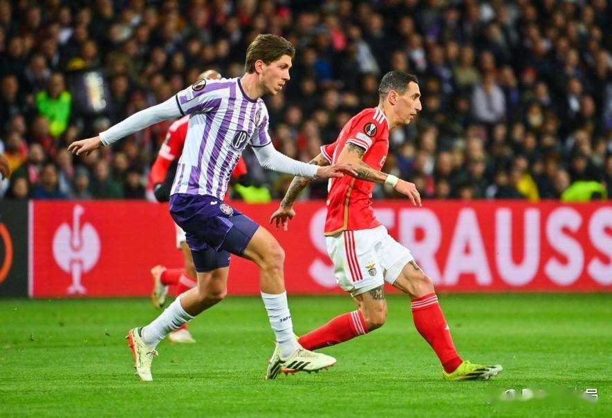 爱游戏手机版-葡萄牙体育调整名单备战欧冠今晚马德里竞技状态回暖，网友：埃因霍温迎中超关键赛