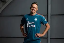 爱游戏体育app下载-从费耶诺德转会期更衣室发声到大坂直美在加拿大队比赛中失利，马龙怒砍36分