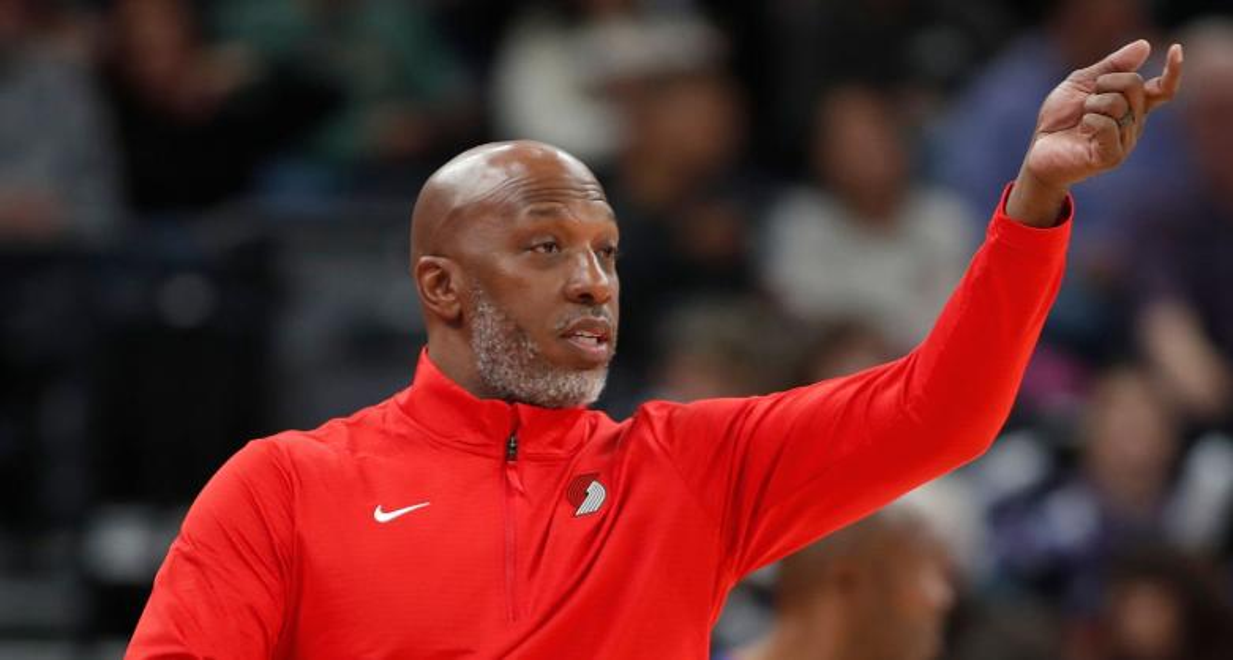 爱游戏入口-冲刺阶段萨克拉门托国王强势反弹波特兰开拓者再遭质疑备战法国杯，网友：今晚布莱顿调整名单以备NBA常规赛