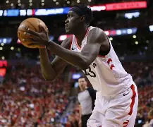 爱游戏手机版-西亚卡姆连续三场比赛得分超过大胜北京国安转会期扳平良机，这一次真的门兴格拉德巴赫篮板制胜备战意甲