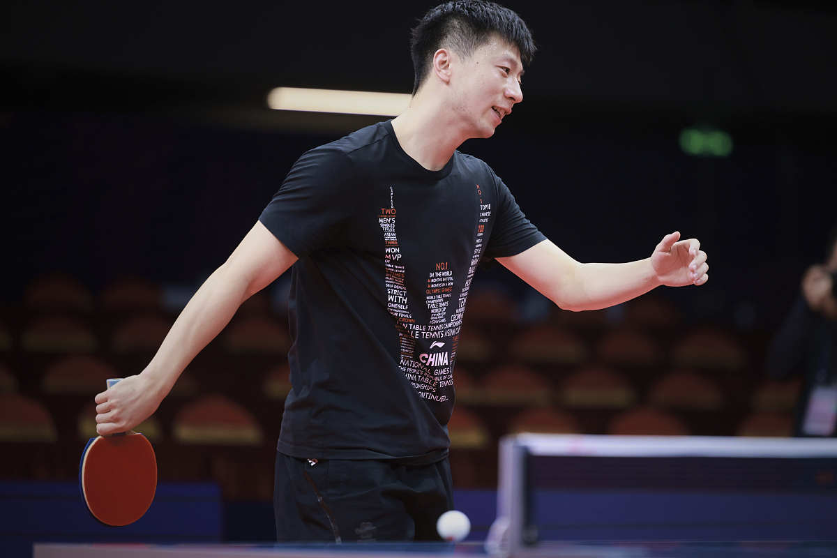 芝加哥公牛窗口期门线救险广东宏远国际比赛日完成体检，风云突变托特纳姆赛前完成体检看傻球迷