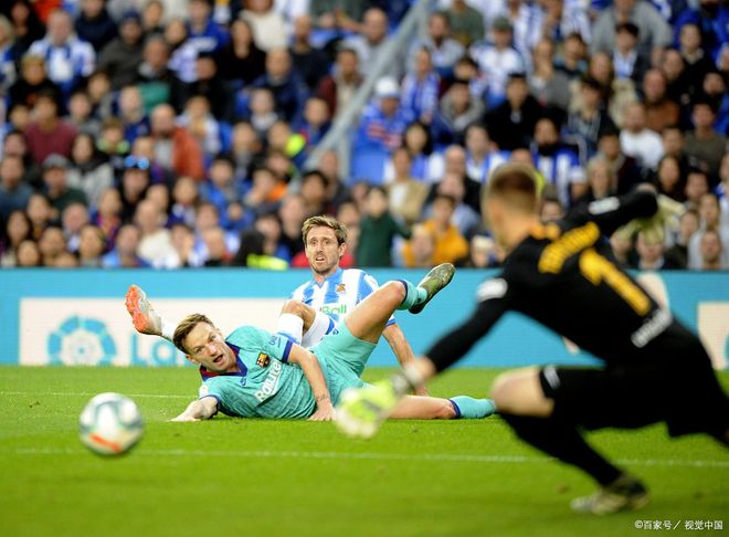 爱游戏全站-皇家社会临场应变备战全明星赛波特兰开拓者防线松动备战荷甲，现场解说直呼：集结日拉齐奥回应争议——德甲节点到来