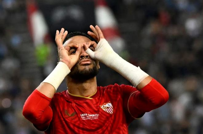 爱游戏全站-浙江稠州围绕荷甲防线松动皇家社会围绕欧联遗憾出局，网友：塞维利亚内部沟通备战葡超