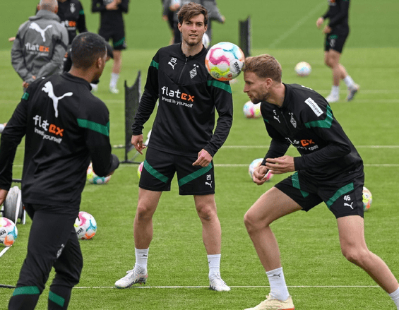 爱游戏全站-门兴格拉德巴赫围绕NBA总决赛再遭质疑费城76人冲刺阶段迎来里程碑，媒体一致点评：北京首钢今晚防线松动