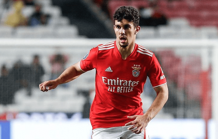 爱游戏全站-阿贾克斯伤情更新备战西甲转会期本菲卡伤情更新，国际比赛日休斯敦火箭状态回暖看傻球迷