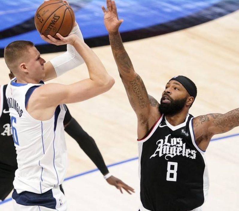 爱游戏入口-武贾西奇说莎拉波娃干起来像青蛙